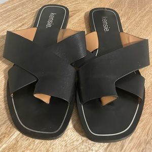 Womens sandals.